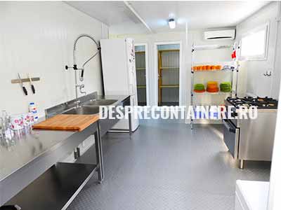 interior casa din containere